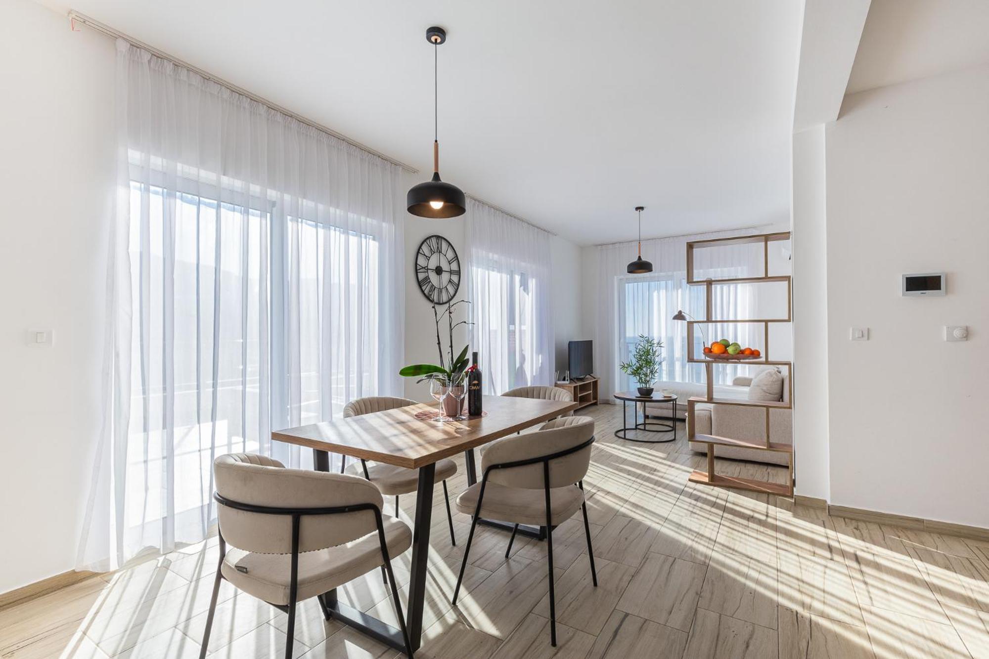 Апартаменты Sunny Side Wellness &